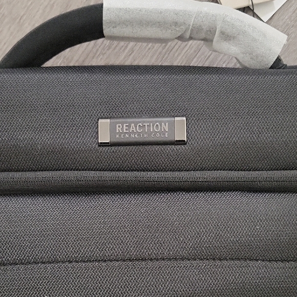 Black Samsonite Men's Bag - Picture 2 of 12